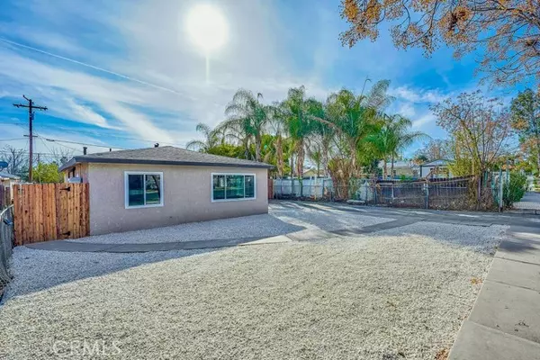 Perris, CA 92570,317 W 7th Street