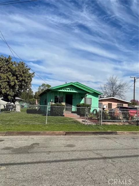 Compton, CA 90220,457 W Tichenor Street