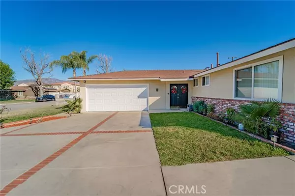 5724 N Traymore, Azusa, CA 91702