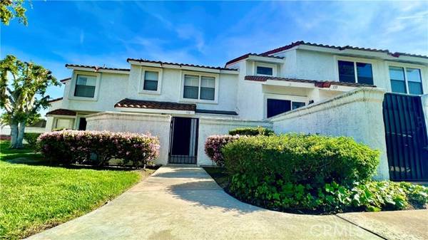 9765 Alburtis Avenue #132, Santa Fe Springs, CA 90670