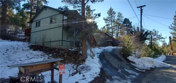 132 E Aeroplane Boulevard, Big Bear City, CA 92314