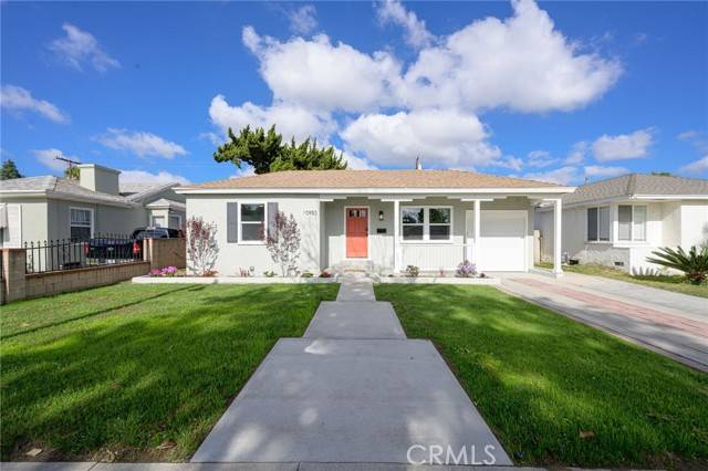 10953 Hulme Avenue, Lynwood, CA 90262