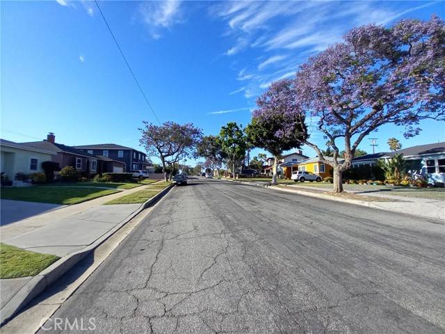 9627 S 2ND Avenue, Inglewood, CA 90305