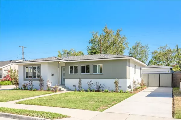 Lakewood, CA 90713,6422 Yearling Street