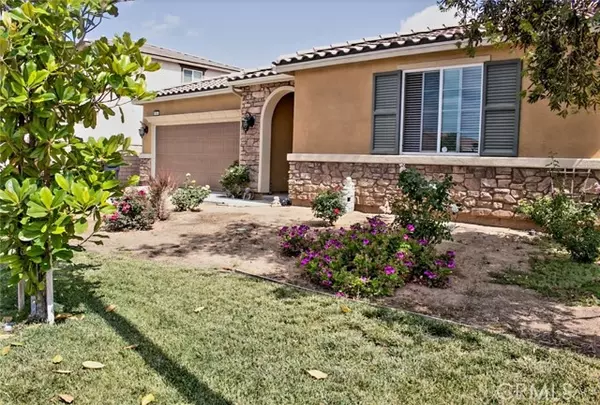 864 Santona Court, Perris, CA 92571