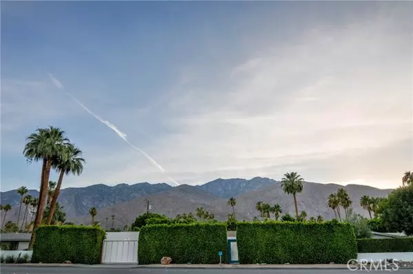 1579 S Sunrise Way, Palm Springs, CA 92264