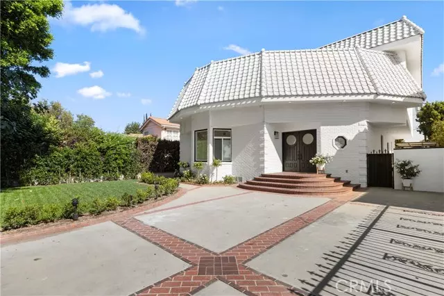 14713 Valleyheart Drive, Sherman Oaks, CA 91403