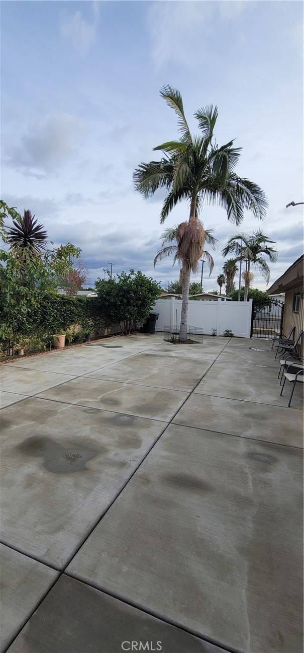 1727 E Chelsea Drive, Anaheim, CA 92805
