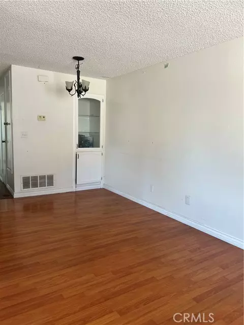 Azusa, CA 91702,992 W Calle Del Sol #4