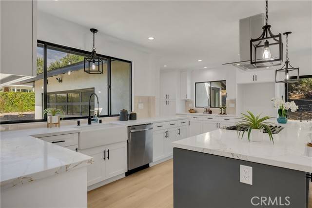 Altadena, CA 91001,3560 Canyon Ridge Drive