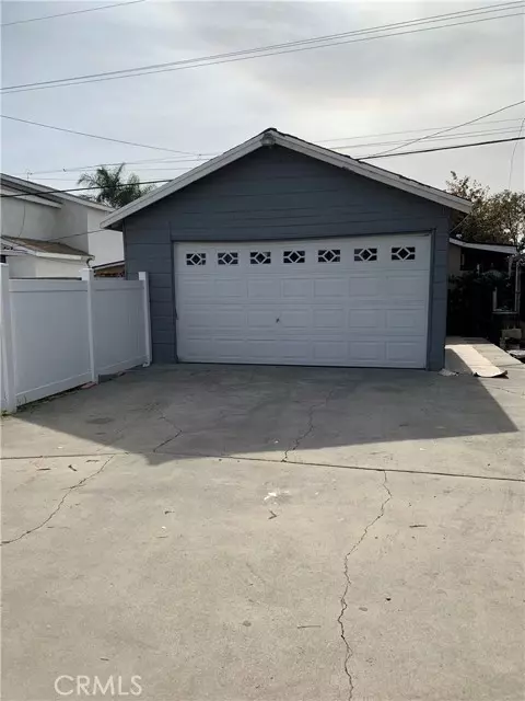 Bell Gardens, CA 90201,5856 Cecilia Street