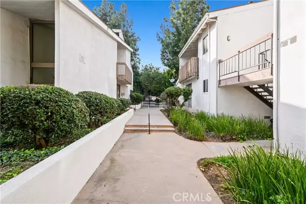 1661 Neil Armstrong Street #250, Montebello, CA 90640