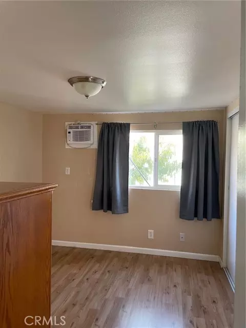 Fontana, CA 92335,17333 Valley #123E