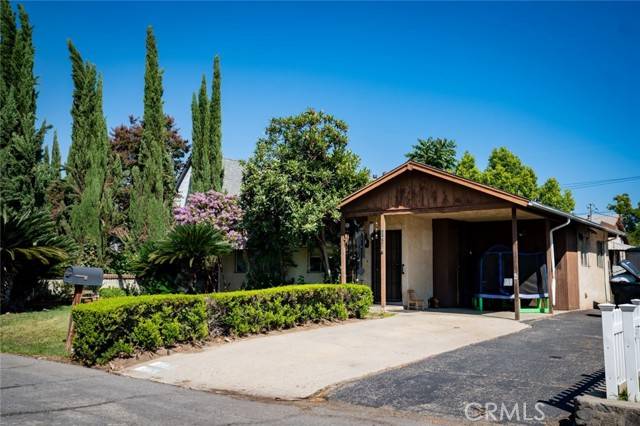 946 N 4th Avenue, Upland, CA 91786