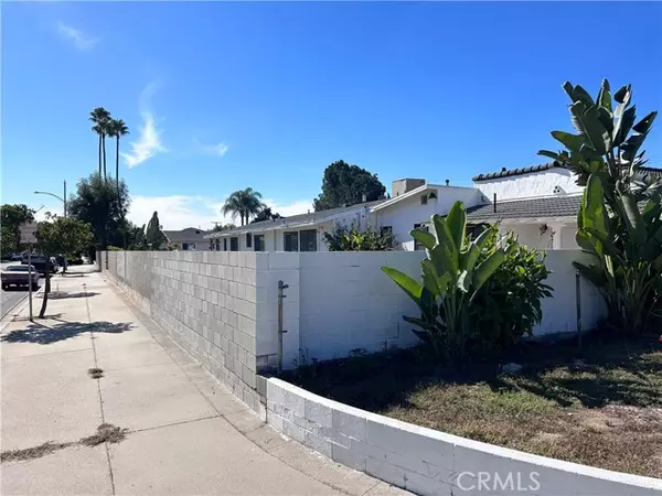 Azusa, CA 91702,600 W Paramount Street