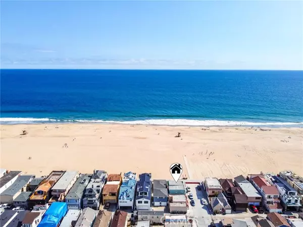 Newport Beach, CA 92663,1726 W Oceanfront