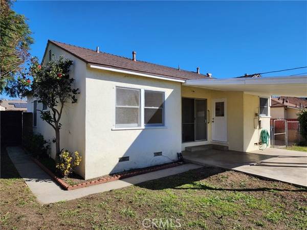 Pacoima, CA 91331,9971 Ilex Avenue