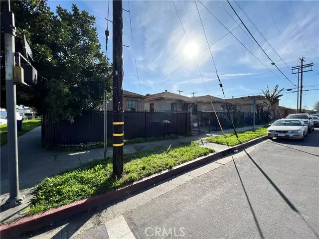 Los Angeles, CA 90047,1802 W 92nd Street