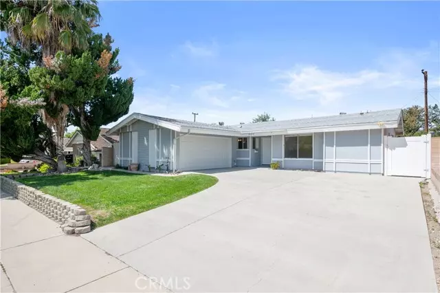 21015 Cedarfalls Drive, Saugus, CA 91350