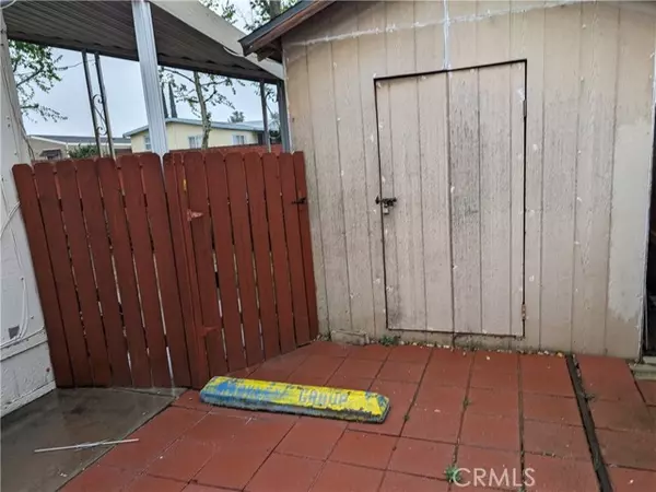 Redlands, CA 92734,1721 Colton #70