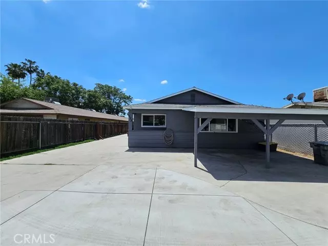 523 33rd Street, Bakersfield, CA 93301