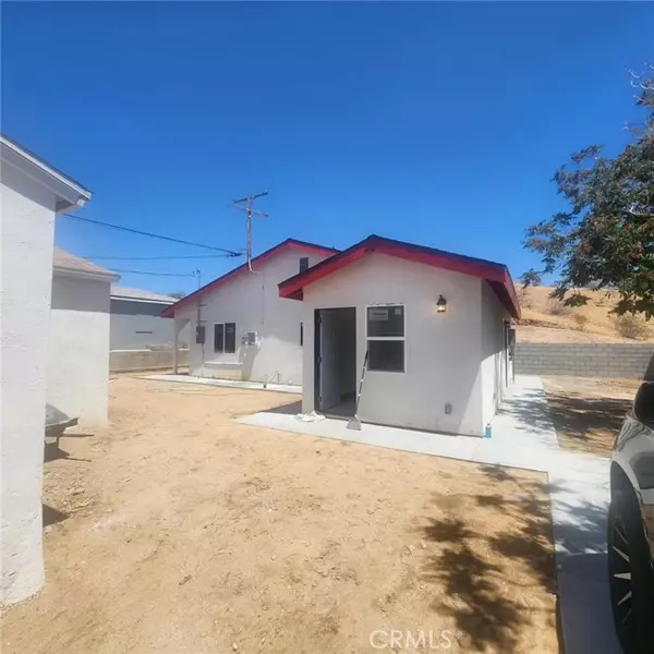 16684 Forrest Avenue, Victorville, CA 92395