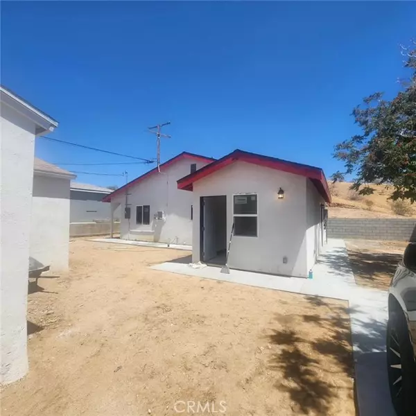 16684 Forrest Avenue, Victorville, CA 92395