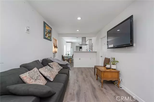 2322 108th, Los Angeles, CA 90059