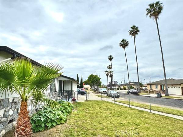 Carson, CA 90745,566 E 221st Street