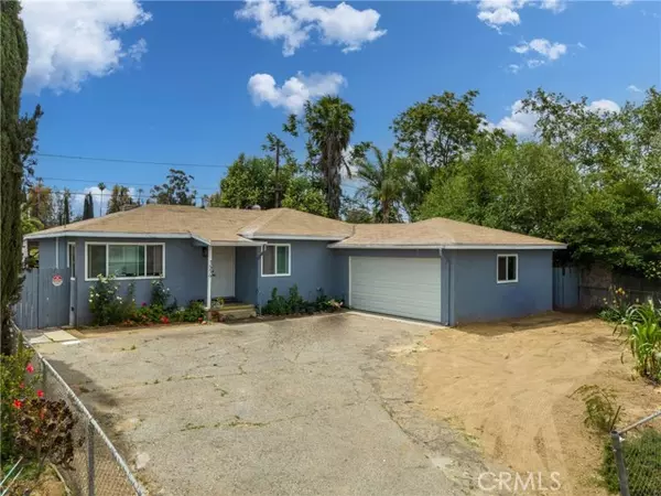 Riverside, CA 92504,7556 Bloom Way