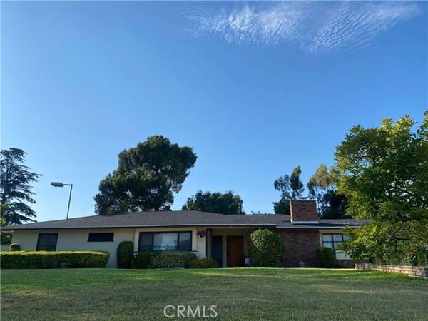 851 Vallombrosa Drive, Pasadena, CA 91107