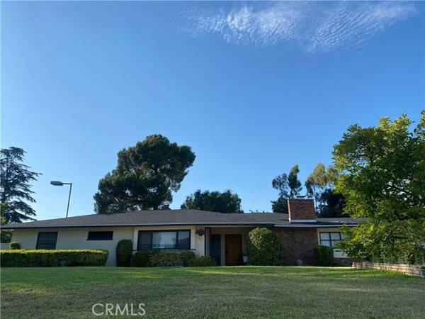 851 Vallombrosa Drive, Pasadena, CA 91107