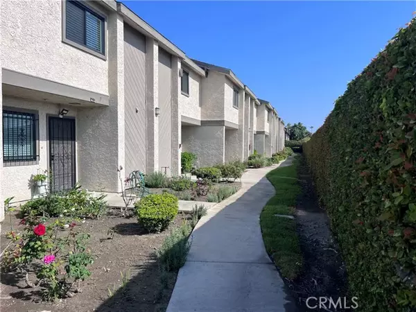 4311 W Mcfadden Avenue #9, Santa Ana, CA 92704