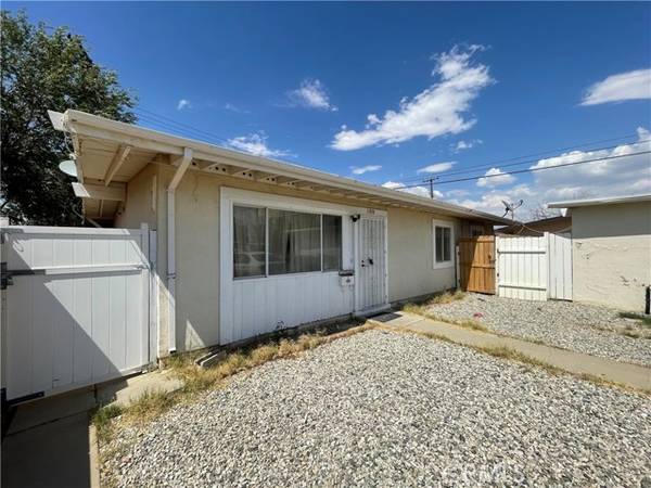 1109 W Avenue H6, Lancaster, CA 93534