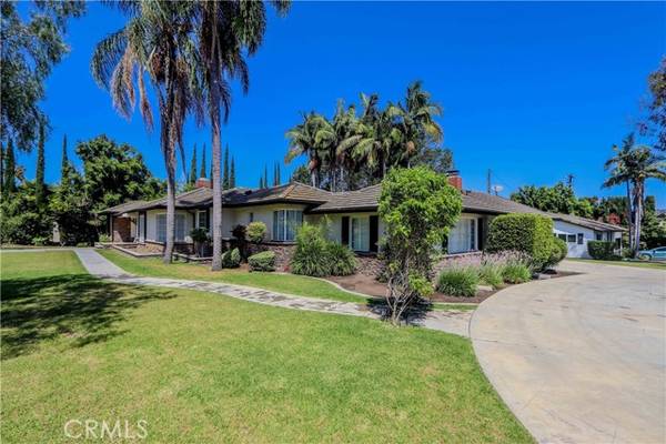 125 E Las Palmas Drive, Fullerton, CA 92835