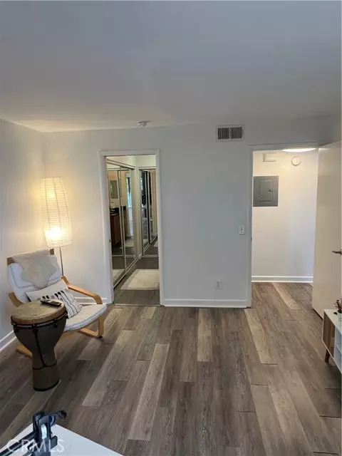 Playa Del Rey, CA 90293,8300 Manitoba st #235