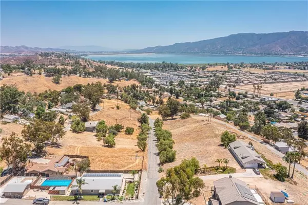 Lake Elsinore, CA 92530,0 Stevens #101