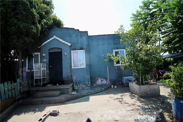 1124 E 76th Place, Los Angeles, CA 90001