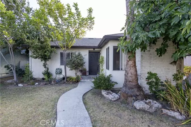 Downey, CA 90241,7508 3rd Street