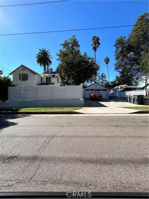 Pasadena, CA 91104,1065 E Mountain Street