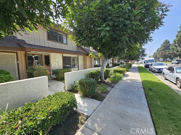 11000 Woodruff Avenue #32, Downey, CA 90241