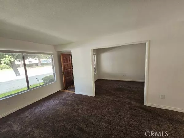 Downey, CA 90241,11000 Woodruff Avenue #32