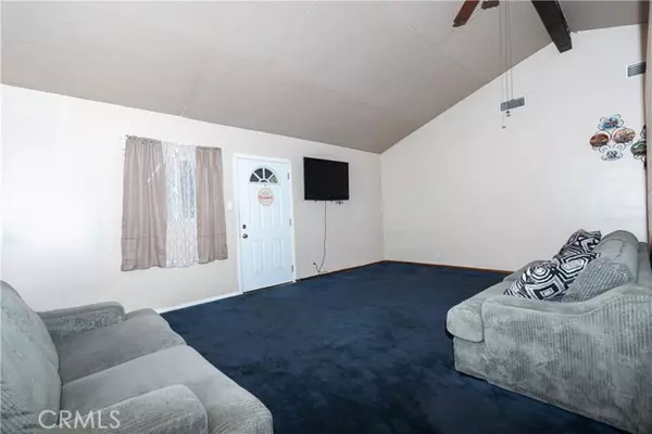 Downey, CA 90242,11819 Vultee