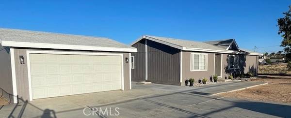 9626 Flora Vista Road, Apple Valley, CA 92308