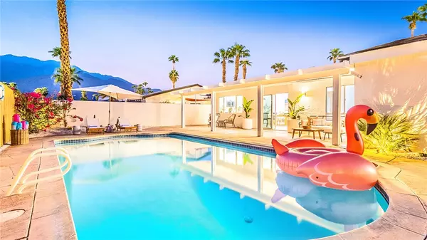 921 Arroyo Vista Drive, Palm Springs, CA 92264