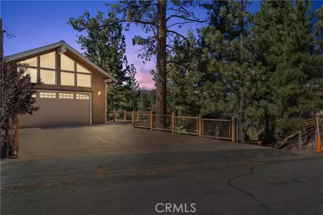 305 Lookout Drive, Big Bear City, CA 92314