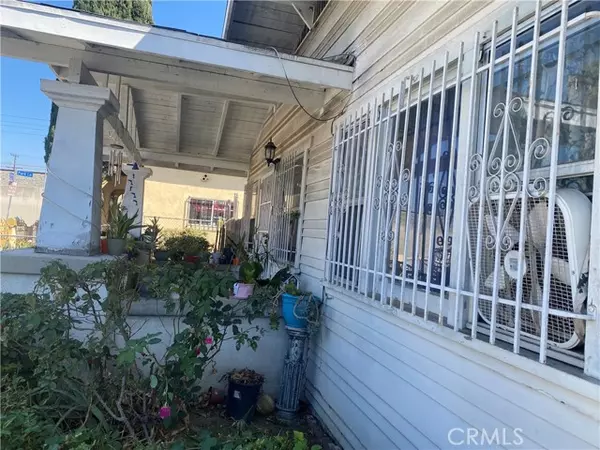 1670 E 85th Street, Los Angeles, CA 90001