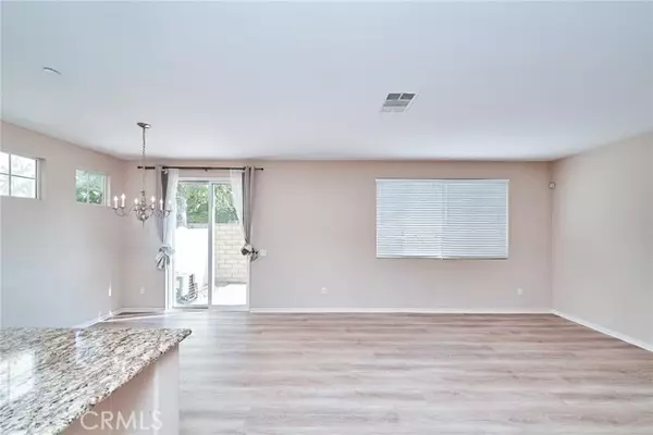 Fullerton, CA 92832,618 Tangelo Way