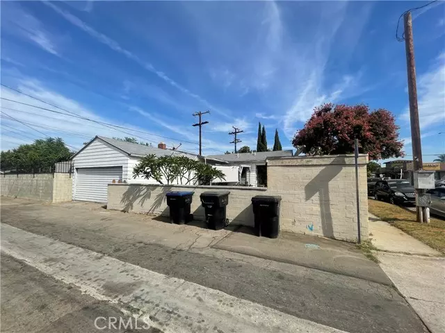 Norwalk, CA 90650,14049 Studebaker Rd