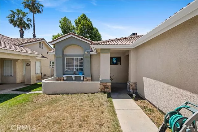 2906 Summer Set Circle, Banning, CA 92220